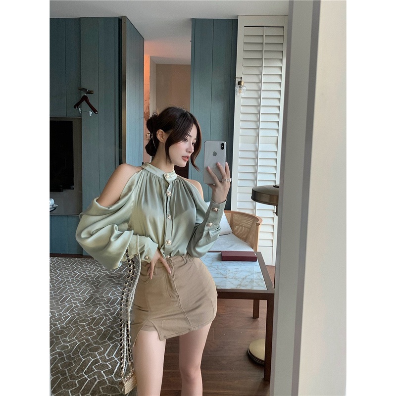 [Mã FAMARAL1 giảm 10K đơn 50K] Áo sơ mi hở vai cổ yếm phối cúc chất lụa satin mềm mịn thời trang nữ | BigBuy360 - bigbuy360.vn