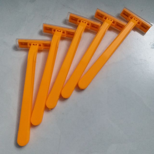 Dao cạo râu nhựa