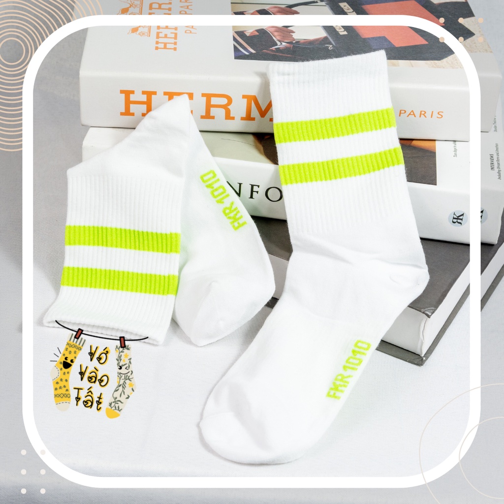 TẤT VỚ CỔ CAO UNISEX TRẮNG ĐEN SỌC NGANG