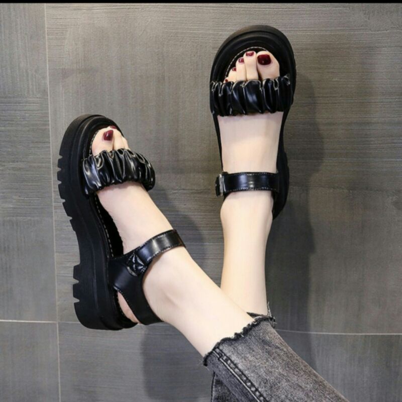 Dép Nữ Quai Hậu Nhún Ngang Đế PU Siêu Nhẹ Cao 5P Cực Êm Sang Chảnh Cá Tính