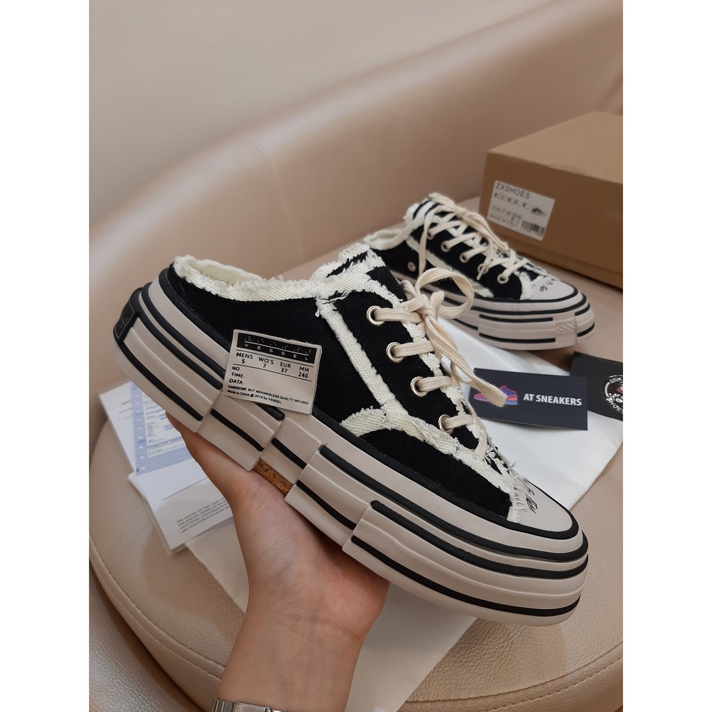 Giày xvessel slip on