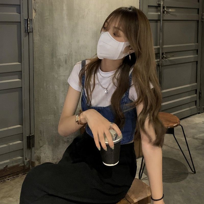 Áo yếm 2 dây bò jean kiểu dáng cơ bản Sherry Cabinet