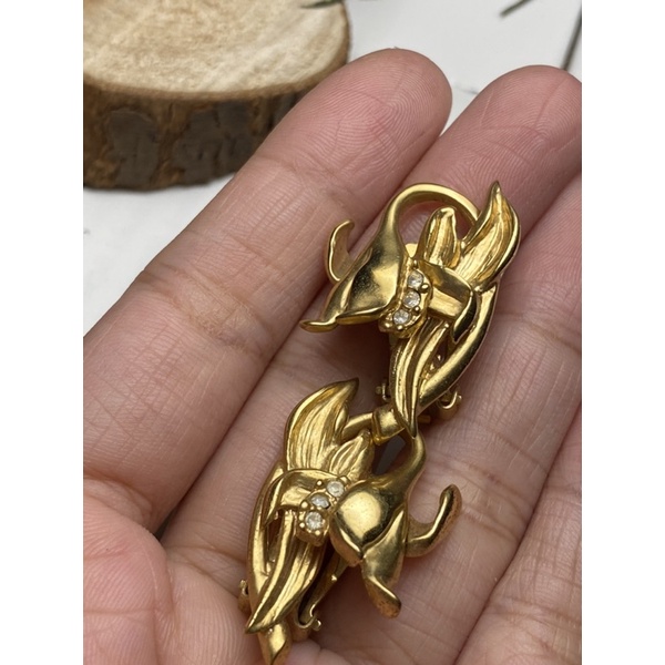 Bông tai kẹp vintage Balmain  Paris hoa