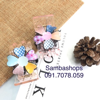 Kẹp tóc trong suốt đính hoa