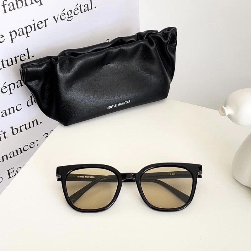 Kính mát GENTLE MONSTER TOMY 01 màu nâu hàng cao cấp,phong cách hàn quốc trẻ trung,sành điệu phù hợp cả nam và nữ