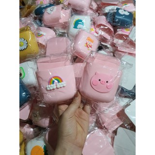 Hộp đựng bút dán tường