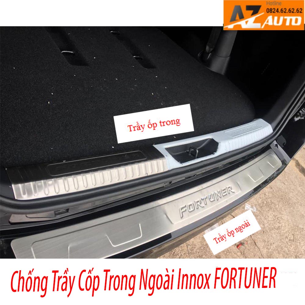 Ốp Chống trầy cốp Toyota Fortuner 2017-2023- innox cao cấp