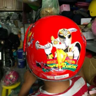 Nón bảo hiểm cho bé