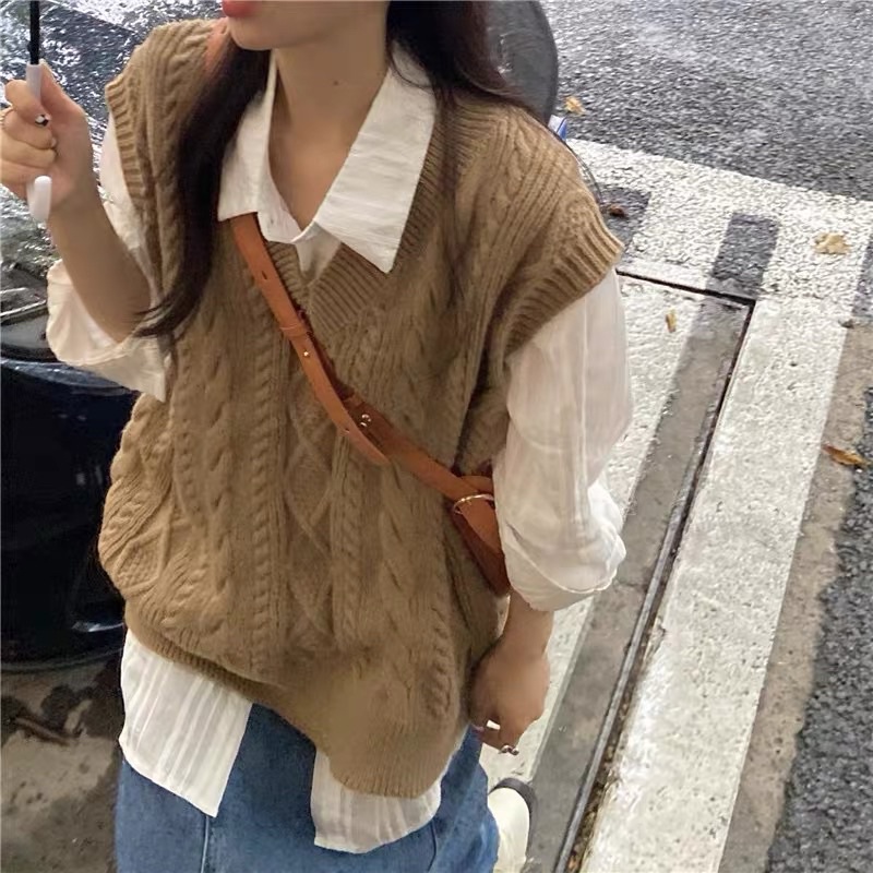 Áo gile len trơn nâu đất