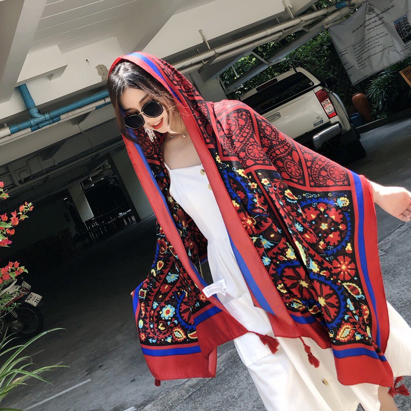 Khăn choàng boho họa tiết đỏ thổ cẩm - Mã VS006