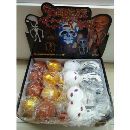 Đồ chơi bóp GUDETAMA SQUIShY hình Đầu Lâu