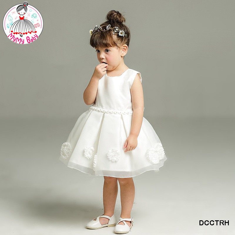 Đầm công chúa trắng hoa