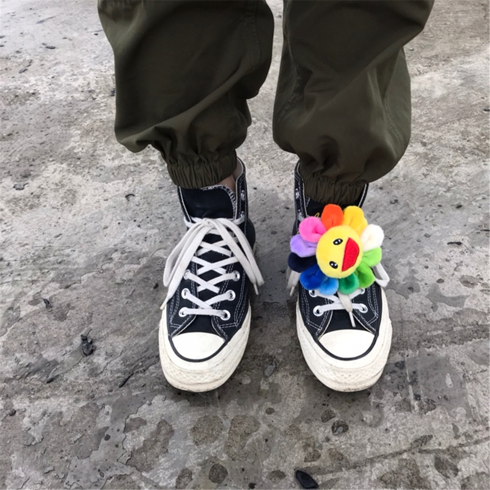 Phụ kiện cài ví thiết kế hình bông hoa nhiều màu chất liệu lông nhung