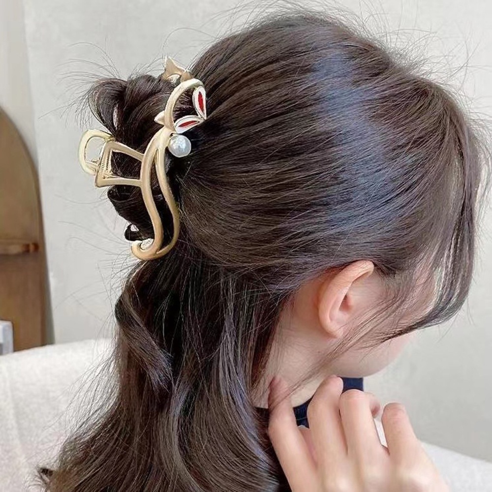 Kẹp Tóc Hình Cá Mập Phối Ngọc Trai Thời Trang Cho Nữ