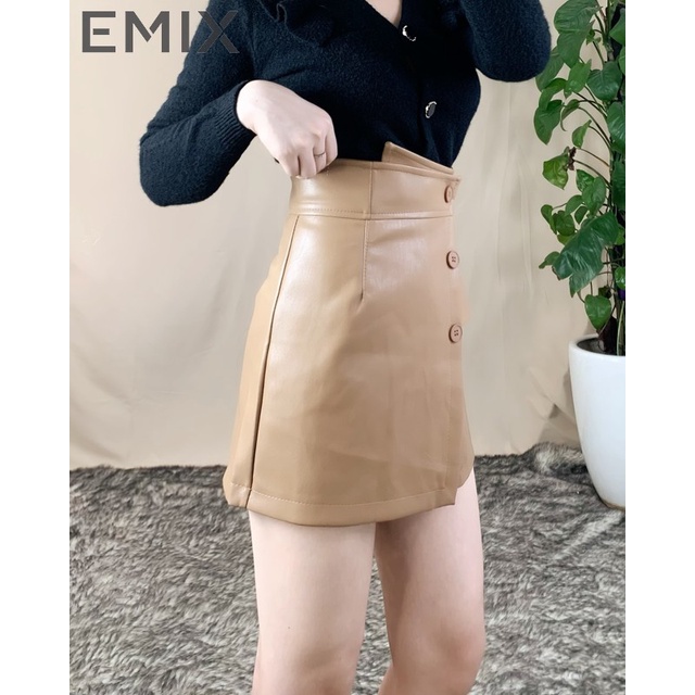 Quần giả váy chữ A EMIX (màu nâu), casual, dáng ngắn, cạp cao, 3 cúc lệch, chất da mềm nhẹ, ít giãn
