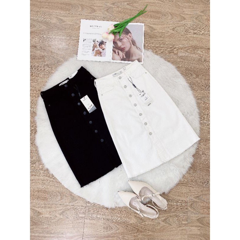 chân váy jean dáng dài xẻ trước,chân váy bò đen trắng cạp cao tôn dáng, vải co giãn 4 chiều | BigBuy360 - bigbuy360.vn