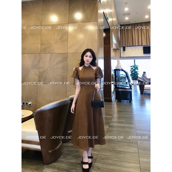 Váy midi cổ yếm tay bồng dáng dài xoè