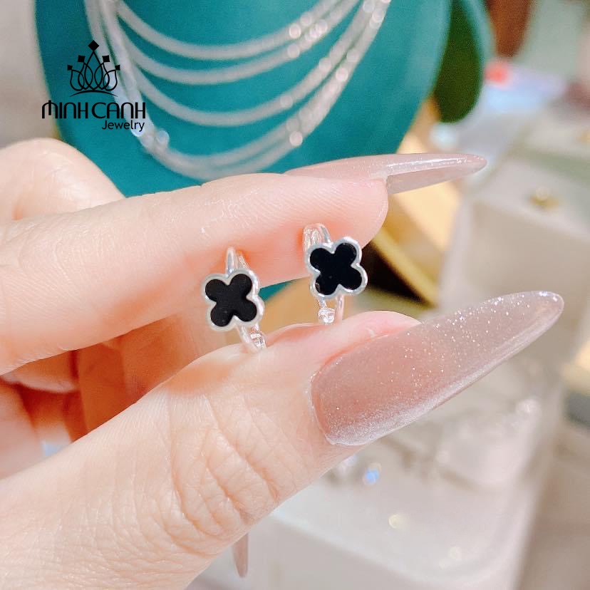 Bông Tai Bạc 4 Lá Đen Khóa Bấm Minh Canh Jewelry