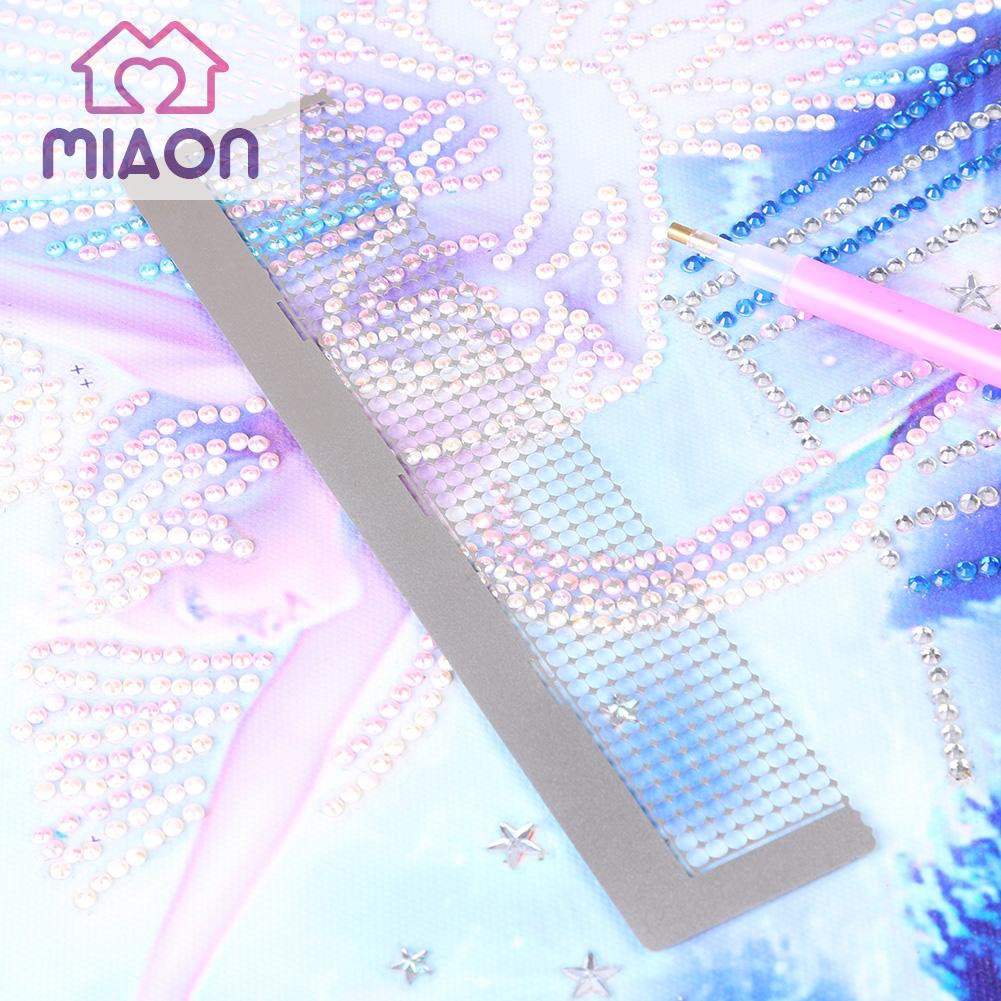 Thước đo vị trí lỗ cho tranh đính đá gồm 408 lỗ tiện dụng DIY