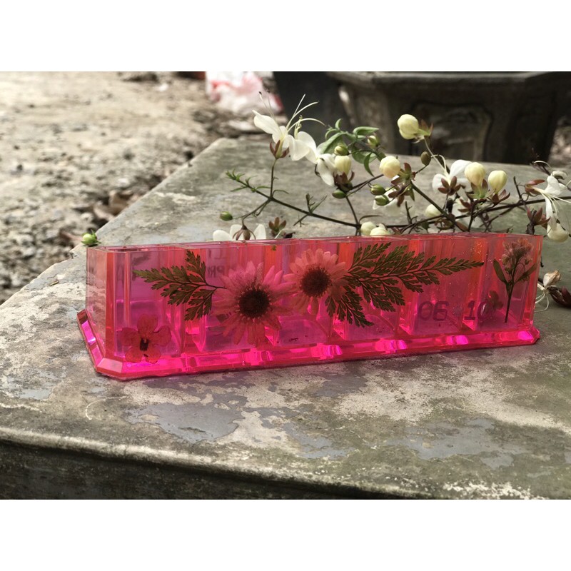 Khay đựng son resin handmade hoa khô