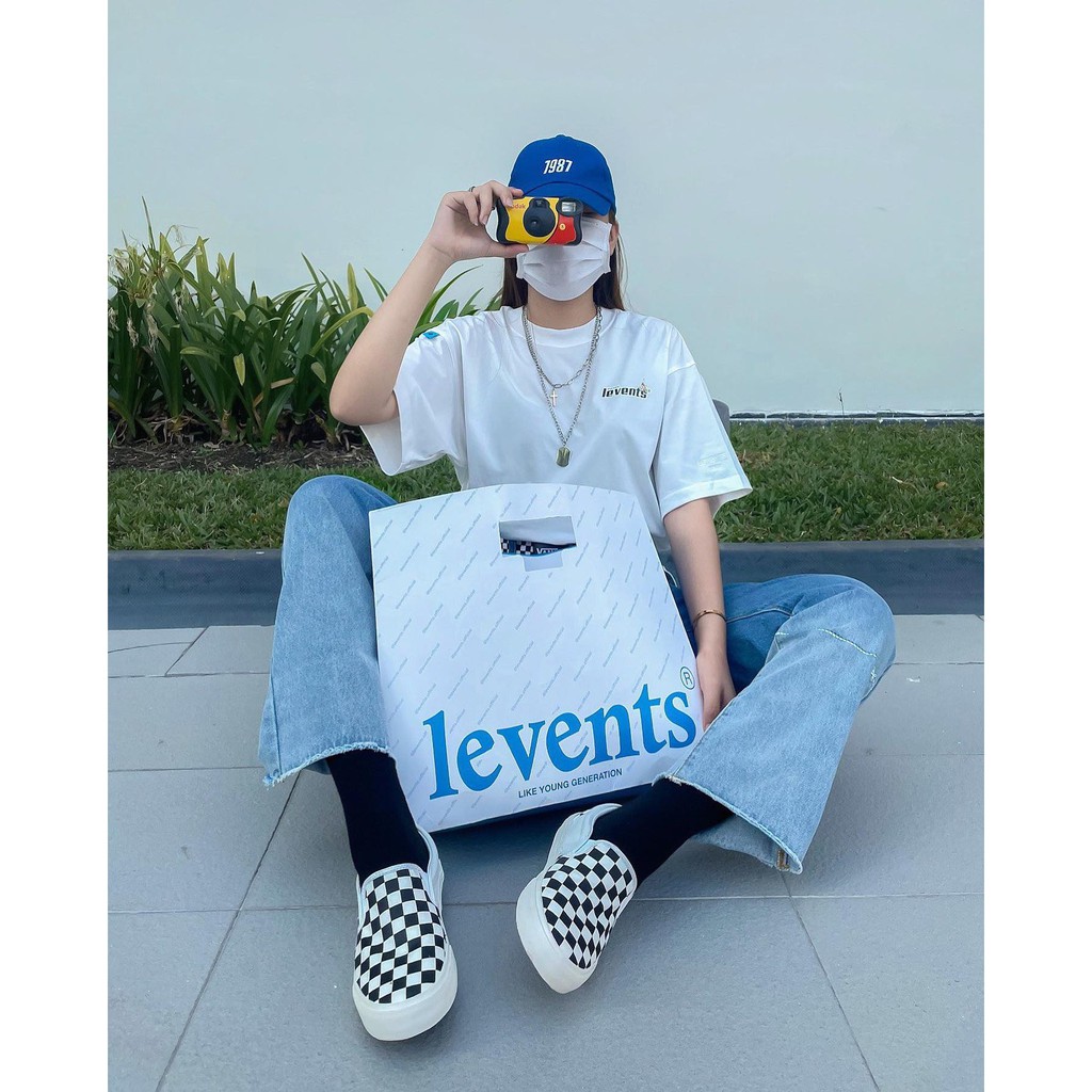 [Mã SKAMPUSHA8 giảm 8% đơn 300K] Áo thun LEVENTS Hello Unicorn/ White | BigBuy360 - bigbuy360.vn
