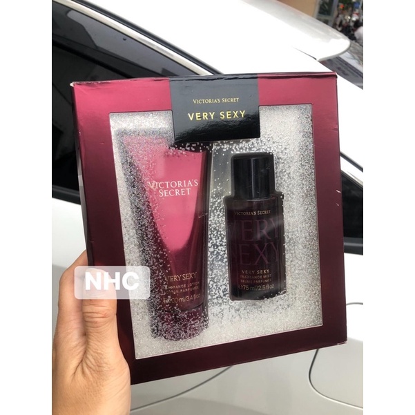 Xịt Thơm Body & Dưỡng Thể Very Sexy Gift Set