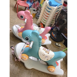 Ngựa bập bênh 2 in 1 vừa làm bập bênh vừa làm chòi chân