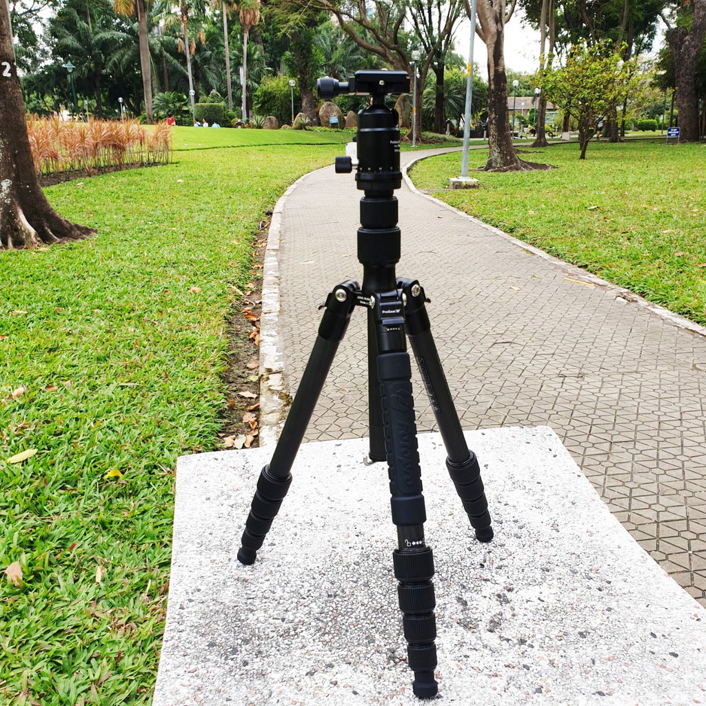 Tripod chuyên nghiệp Fotopro ProGear X-GO (E) FPH-42Q làm từ sợi Carbon có thể tải 8kg cao 1m44