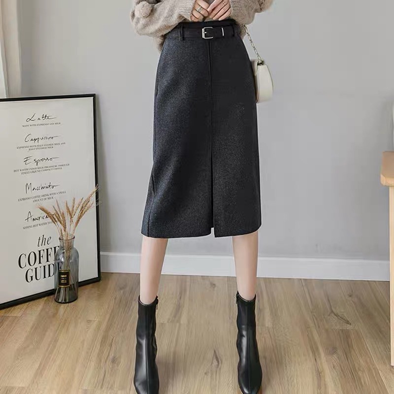 Chân váy dạ dài xẻ trước vải dày mịn phù hợp thu đông không kèm đai | BigBuy360 - bigbuy360.vn