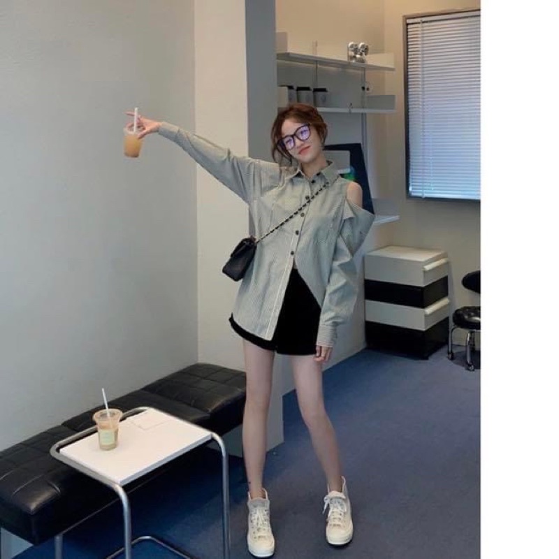 Áo sơ mi tay dài khoét vai oversize form rộng giấu quần kẻ sọc - Order taobao quảng châu