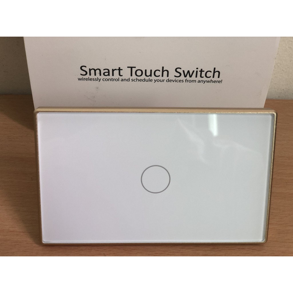 Công tắc thông minh wifi Tuya có viền nhôm vàng hình chữ nhật