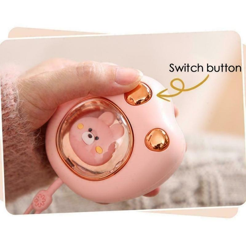Máy Sưởi Ấm Mini Cầm Tay hình chân gấu Siêu Đáng Yêu 2 in 1 đa năng tiện lợi - Dung lượng Pin 2400mAh