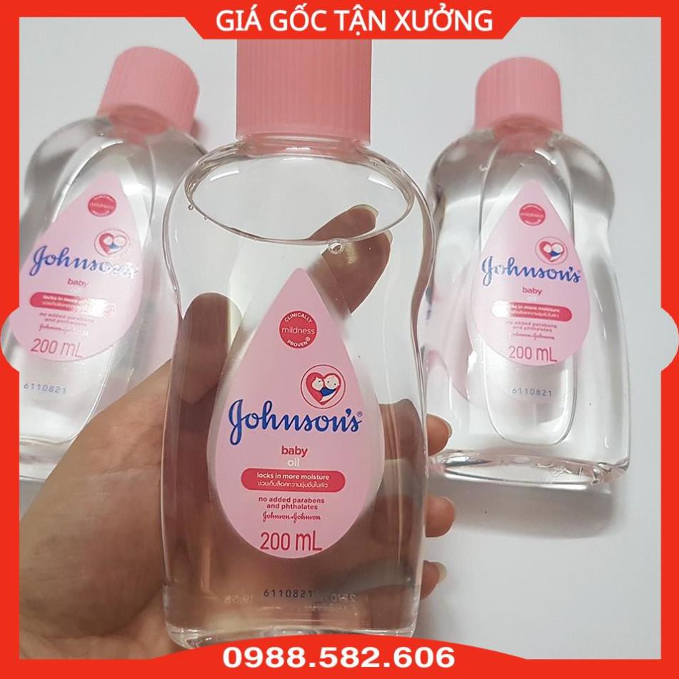 Dầu Mát-xa và Dưỡng Ẩm Johnson’s Baby Oil Cho Bé (200ml) - 8850007060321