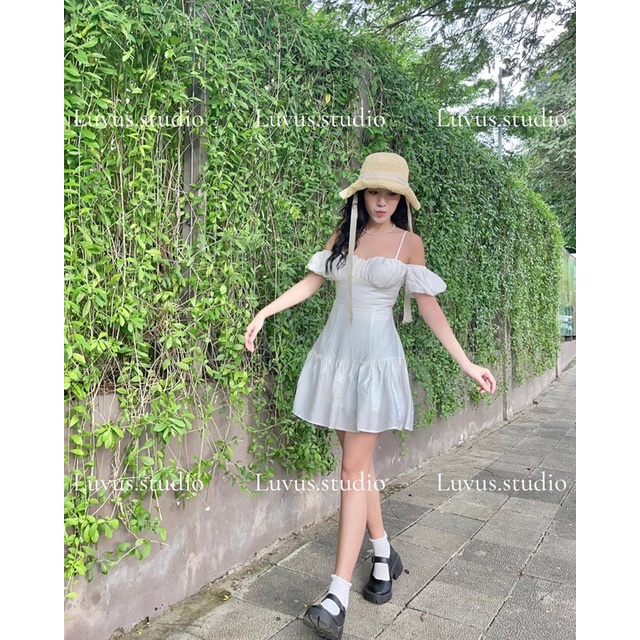 Váy hai dây trễ vai tay bồng