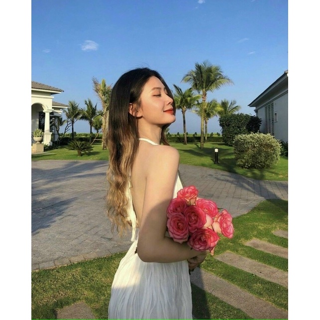 MAXI TRẮNG XỐP CỔ YẾM HỞ LƯNG