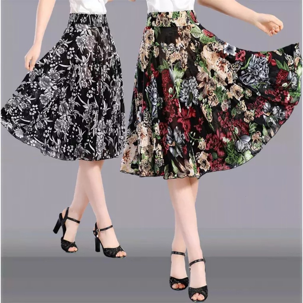 Chân váy xòe dài