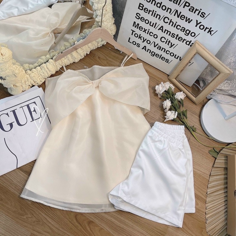 SET ÁO NƠ   + QUẦN SHORT TRẮNG