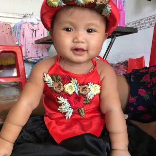 Yếm bé gái