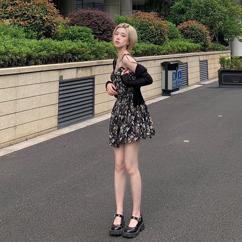 SET VÁY 2 DÂY HOA NHÍ + ÁO LEN MỎNG KHOÁC NGOÀI HÀNG QUẢNG CHÂU OD