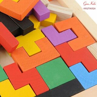 Xếp gạch bằng gỗ