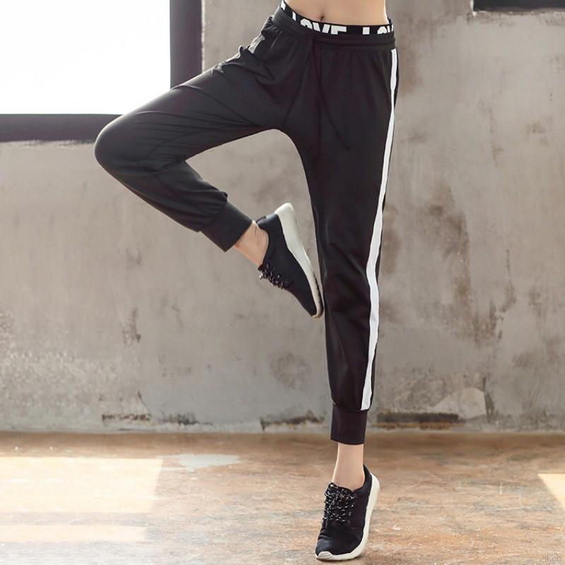 Quần dài thể thao lưng thun dây rút viền chữ LOVE cho nữ | BigBuy360 - bigbuy360.vn