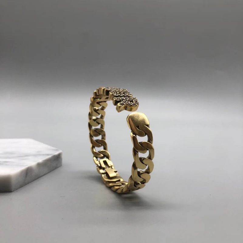 Vòng Tay Dior Kiểu Dáng Thời Trang Sang Trọng Cho Nữ