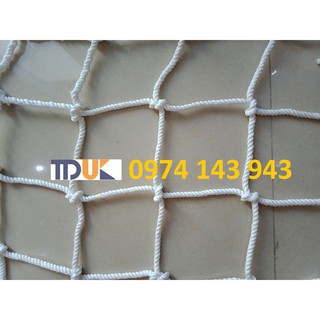 Lưới an toàn cầu thang dù trắng