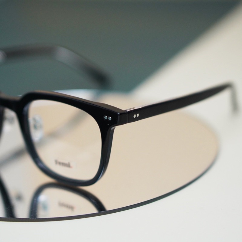 Gọng kính cận vuông Femi Baker mắt kính nam nữ