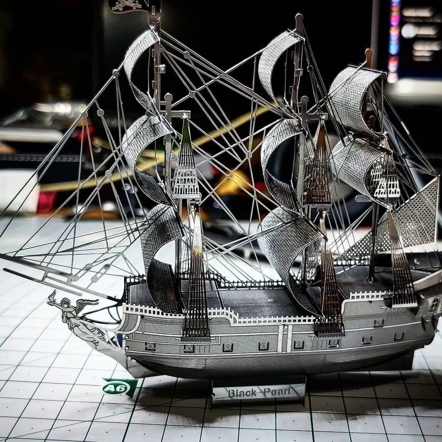 Mô Hình Thép 3D Lắp Ráp Piececool Tàu Ngọc Trai Đen  Trong Phim Cướp Biển Vùng Caribe