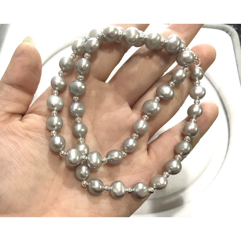 Vòng cổ hạt ngọc trai nhân tạo dẹt màu xám mix bi hợp kim