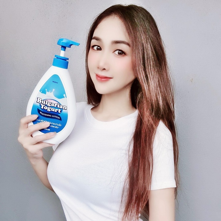 Dưỡng thể trắng da sữa chua 500ml Mistine Bulgarian Yogurt Whitening Lotion