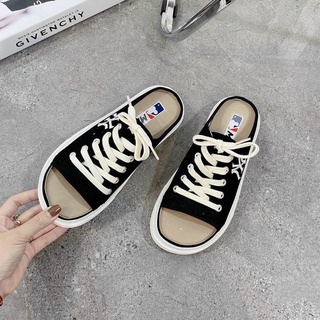 sục thể thao đen hở mũi