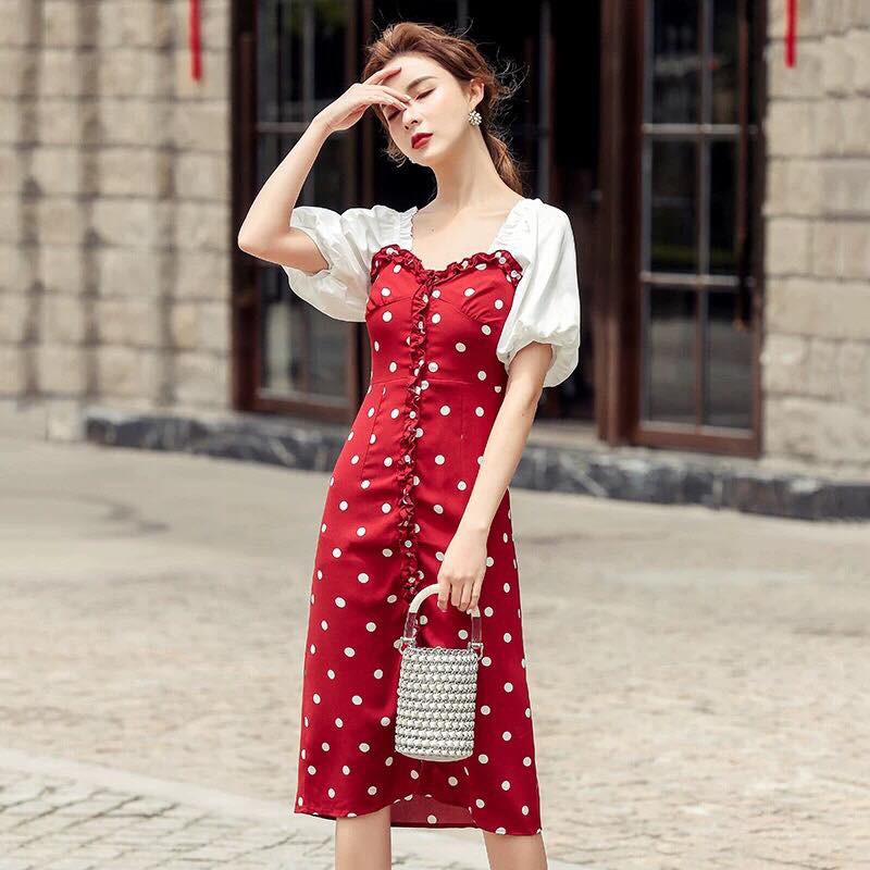 Đầm body chấm bi tay phồng màu đỏ