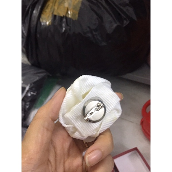 Hoa cài ao, đầm, váy màu trắng full hộp